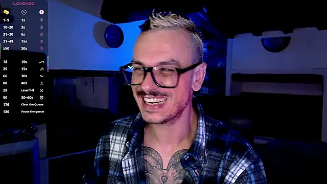 Snapshot of cek_186 chatting on 10/22/25, 08:52 cek 186 online show from 10/22/25, 08:52