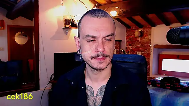 Snapshot of cek_186 chatting on 11/09/25, 08:34 cek 186 online show from 11/09/25, 08:34