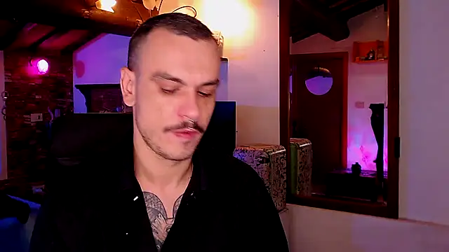 Snapshot of cek_186 chatting on 11/18/25, 07:29 cek 186 online show from 11/18/25, 07:29