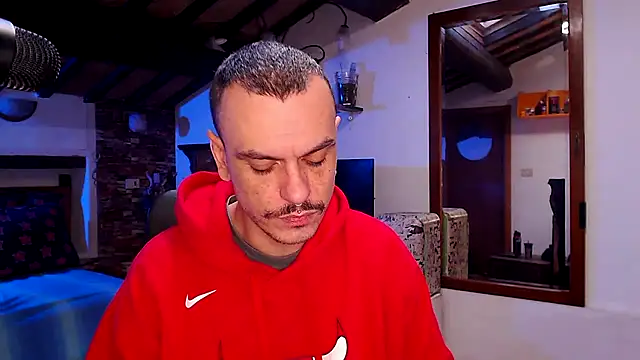 Snapshot of cek_186 chatting on 11/24/25, 09:09 cek 186 online show from 11/24/25, 09:09