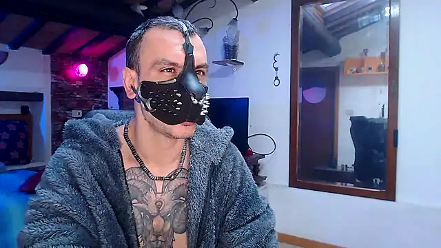 Snapshot of cek_186 chatting on 12/04/25, 09:51 cek 186 online show from 12/04/25, 09:51