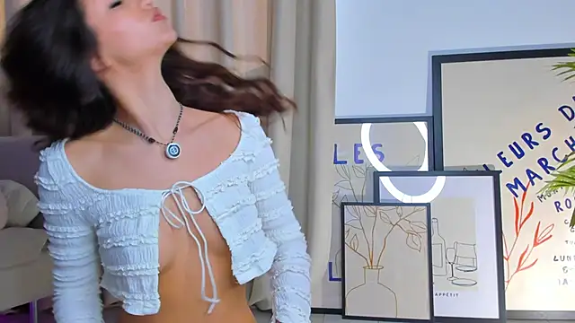 Snapshot of alissa_foxx chatting on 03/24/26, 02:44 alissa foxx online show from 03/24/26, 02:44