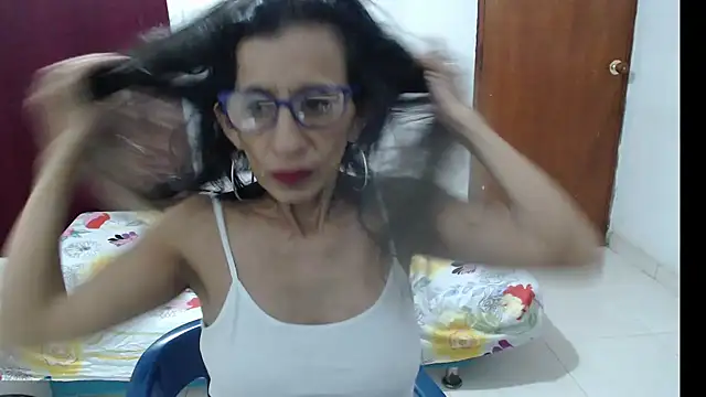 luz stella online show from 09/18/25, 03:19