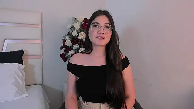 CamilaSofiia online show from 01/22/25, 08:06