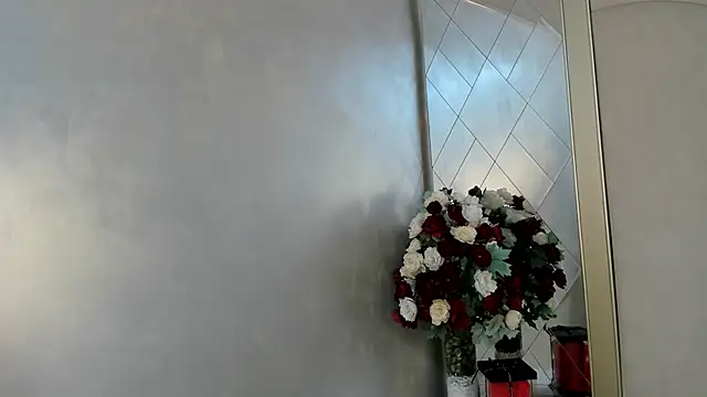 CamilaSofiia online show from 09/19/25, 07:47