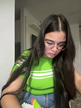 CamilaSofiia online show from 06/02/26, 12:23