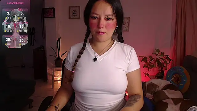 Lexie Thompson10 online show from 01/18/25, 03:42