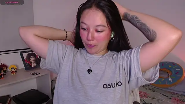 Lexie Thompson10 online show from 10/12/25, 11:59