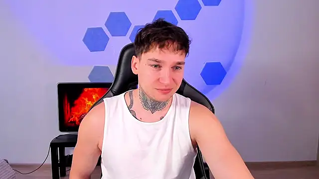 Chris Tyson online show from 12/16/25, 09:47