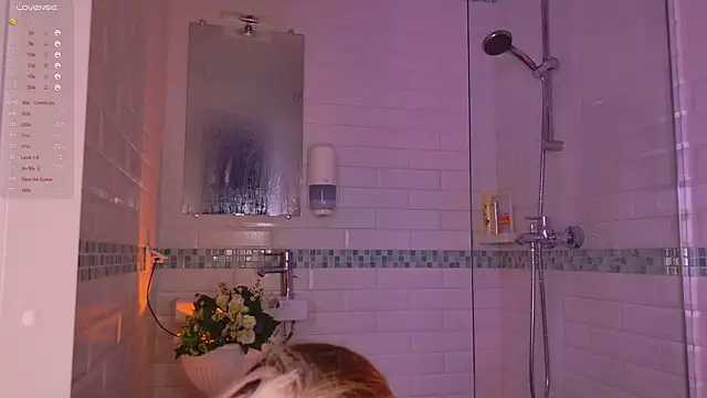 LoraaDoll online show from 02/15/25, 05:17