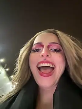 LoraaDoll online show from 11/01/25, 03:25