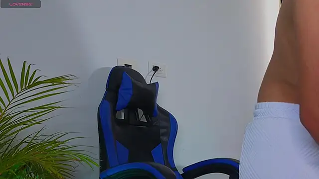 EdwardRoss  online show from 11/01/25, 08:00