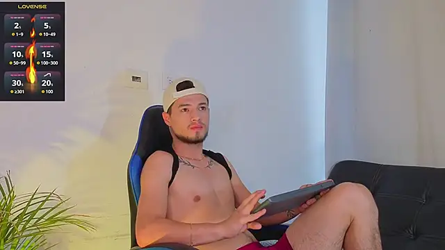 EdwardRoss  online show from 04/12/26, 10:48