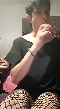 Snapshot of LYZBORNHD chatting on 02/27/25, 10:53 LYZBORNHD online show from 02/27/25, 10:53