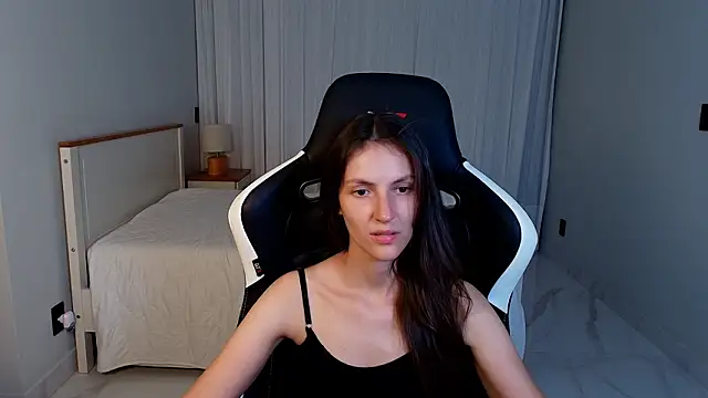 Snapshot of upssnowy chatting on 03/17/26, 09:18 upssnowy online show from 03/17/26, 09:18