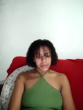 Julia Pretinha online show from 05/02/26, 12:37