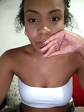 Julia Pretinha online show from 05/03/26, 11:44