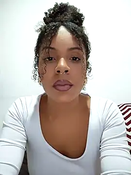 Julia Pretinha online show from 05/30/26, 12:08