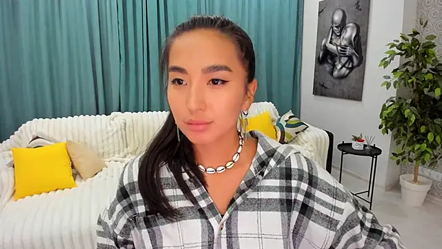 worldofkim online show from 01/15/25, 03:50