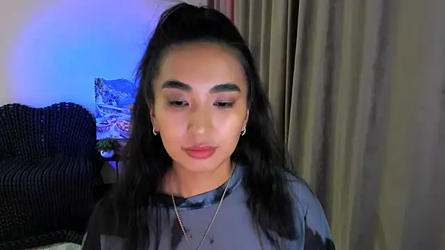 worldofkim online show from 03/21/25, 07:46