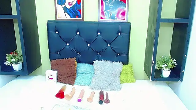 Snapshot of macgenta_drack chatting on 12/20/24, 03:10 macgenta drack online show from 12/20/24, 03:10