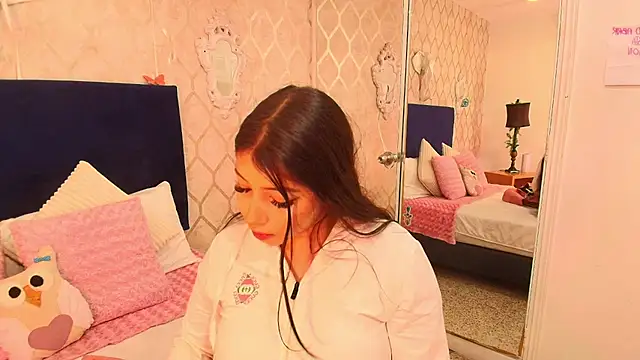 Snapshot of Miia_Thompsonn chatting on 01/24/25, 09:05 Miia Thompsonn online show from 01/24/25, 09:05