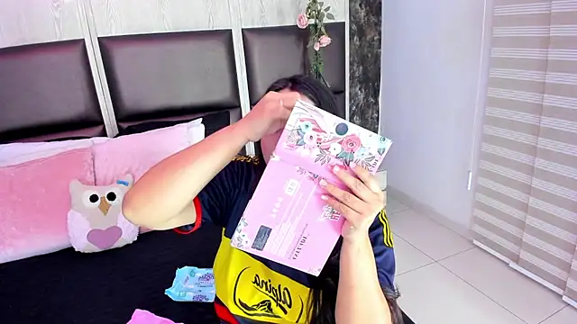 Snapshot of Miia_Thompsonn chatting on 03/05/25, 03:18 Miia Thompsonn online show from 03/05/25, 03:18