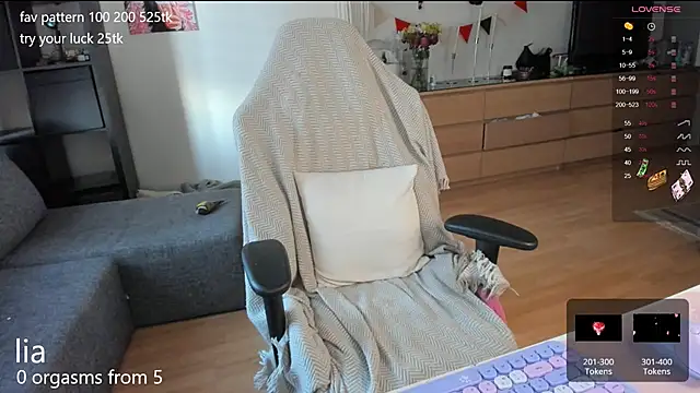 lil lia online show from 03/14/25, 03:03