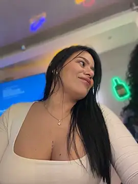 Snapshot of Miah_gomez_ chatting on 04/19/26, 01:16 Miah gomez online show from 04/19/26, 01:16