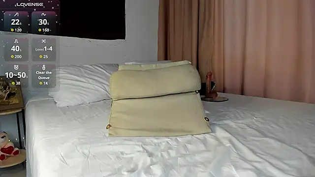 Loren moreno online show from 11/29/25, 01:52