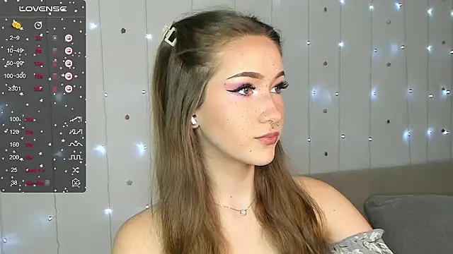 Snapshot of dazy_88_ chatting on 12/02/24, 02:20 dazy 88  online show from 12/02/24, 02:20