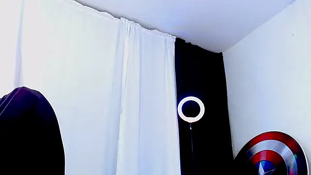 Snapshot of Antonywebb94 chatting on 06/10/26, 04:12 Antonywebb94 online show from 06/10/26, 04:12
