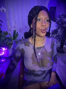 haiiley more online show from 03/13/26, 12:06