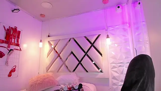 ary cooper  online show from 02/01/25, 01:30