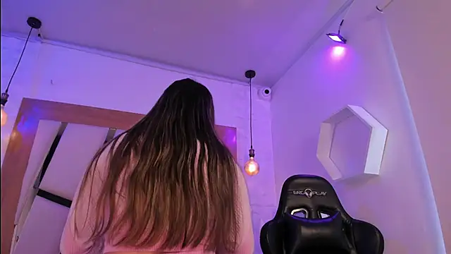 ary cooper  online show from 10/16/25, 12:50