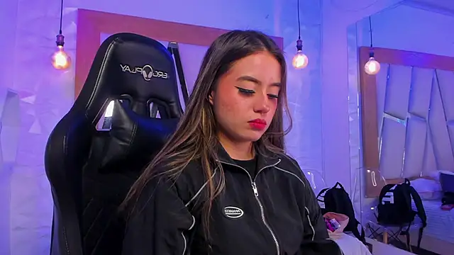 ary cooper  online show from 10/30/25, 12:39