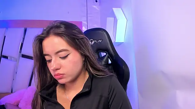 ary cooper  online show from 11/10/25, 12:48