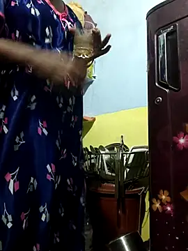 priyadarshiPRIYASEXCPL223 online show from 06/19/26, 01:37