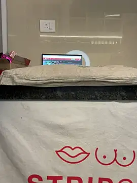 Miss  Malaika online show from 03/17/25, 01:08