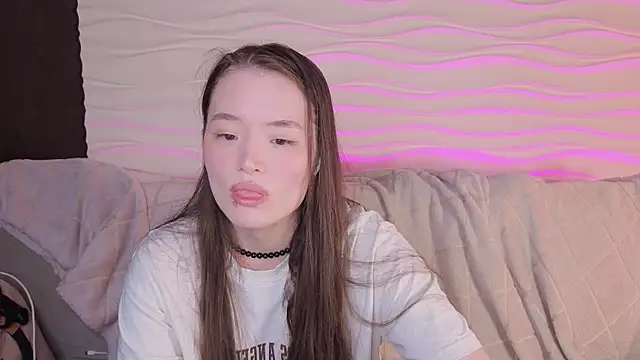 Snapshot of U_KINKY chatting on 04/25/26, 07:11 U KINKY online show from 04/25/26, 07:11