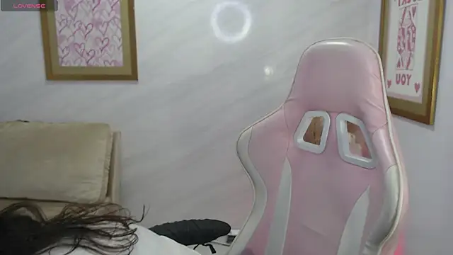 Snapshot of _mila_sweet_v chatting on 01/29/25, 07:43 mila sweet v online show from 01/29/25, 07:43