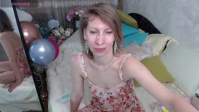 Snapshot of AdrianaSea chatting on 03/23/26, 05:44 AdrianaSea online show from 03/23/26, 05:44