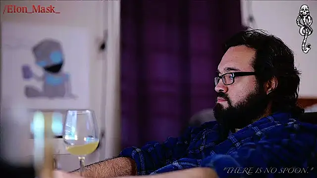 Snapshot of Seraph_De_La_Luna chatting on 01/06/25, 07:20 Seraph De La Luna online show from 01/06/25, 07:20