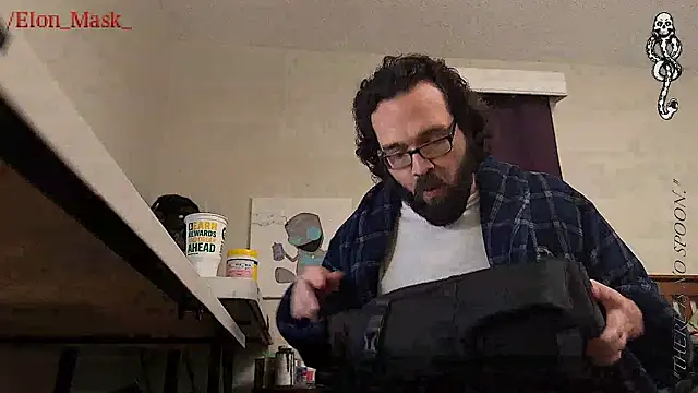 Snapshot of Seraph_De_La_Luna chatting on 01/30/25, 06:13 Seraph De La Luna online show from 01/30/25, 06:13