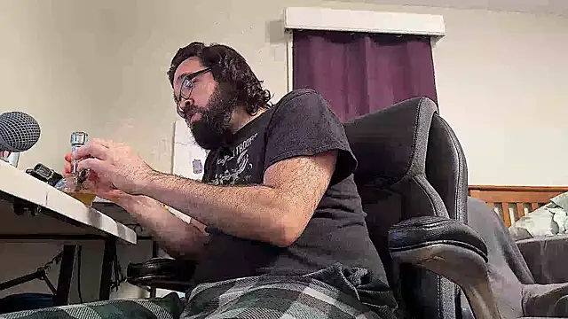 Snapshot of Seraph_De_La_Luna chatting on 03/07/25, 10:54 Seraph De La Luna online show from 03/07/25, 10:54