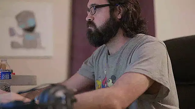 Snapshot of Seraph_De_La_Luna chatting on 03/21/25, 10:28 Seraph De La Luna online show from 03/21/25, 10:28