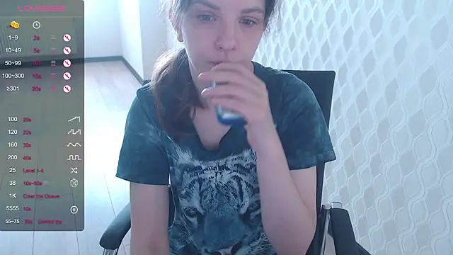 LisaHeart online show from 09/29/25, 10:53