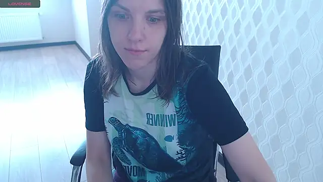 Snapshot of LisaHeart chatting on 06/14/26, 10:28 LisaHeart online show from 06/14/26, 10:28