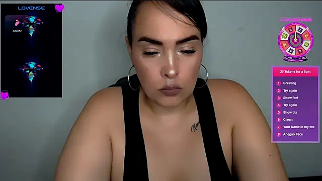 Miss Agatha online show from 12/06/24, 02:02