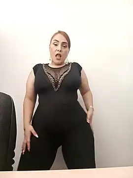 Miss Agatha online show from 01/09/25, 03:01